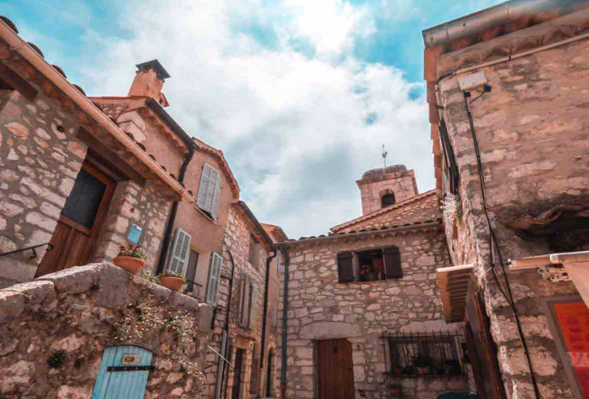 Qui est responsable si un mur mitoyen s’effondre ?